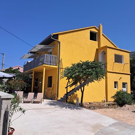 Apartments Mara Bela Karlobag Dış mekan fotoğraf