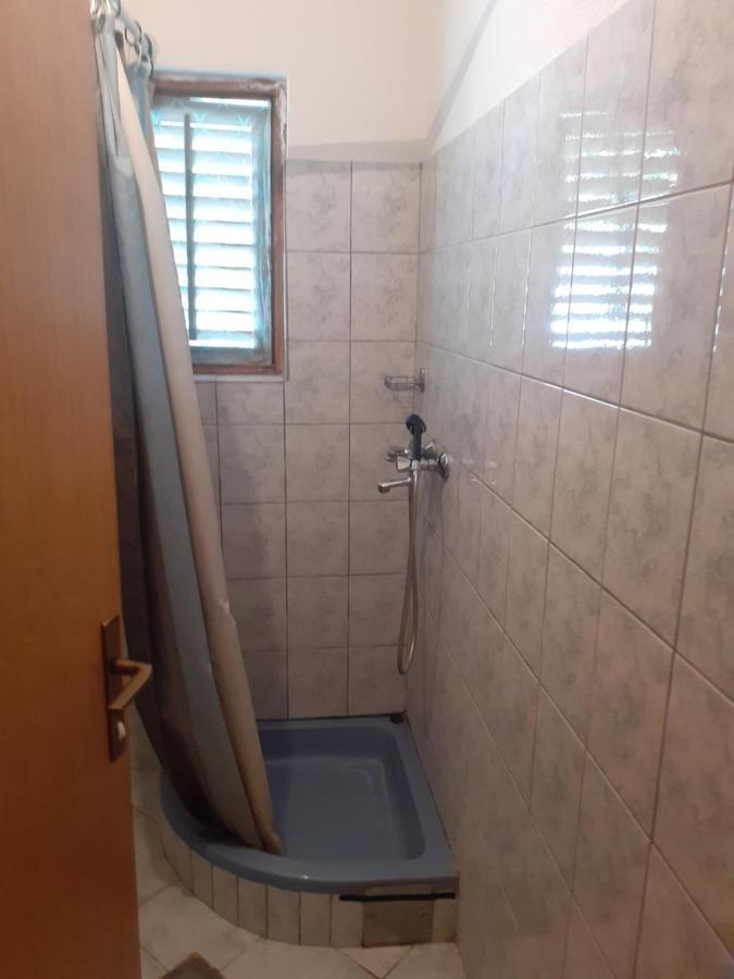 Apartments Mara Bela Karlobag Dış mekan fotoğraf