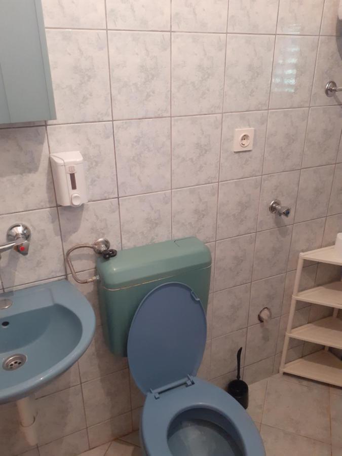 Apartments Mara Bela Karlobag Dış mekan fotoğraf