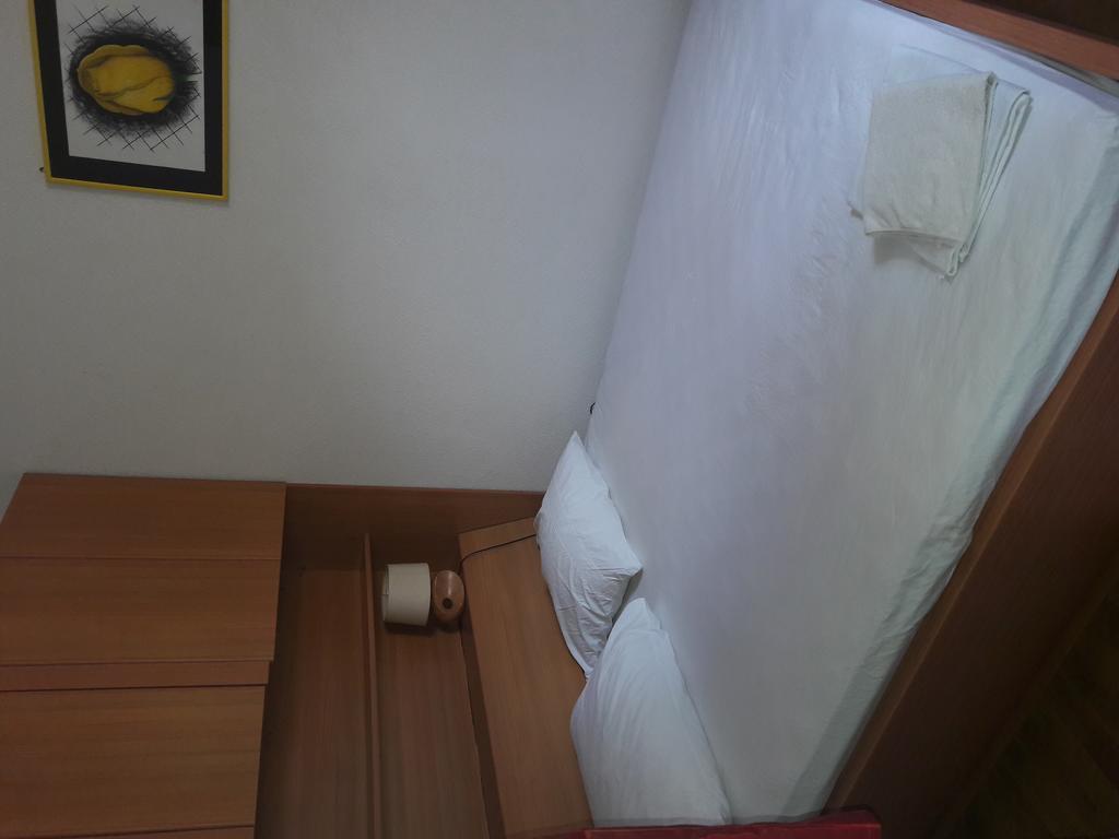 Apartments Mara Bela Karlobag Dış mekan fotoğraf