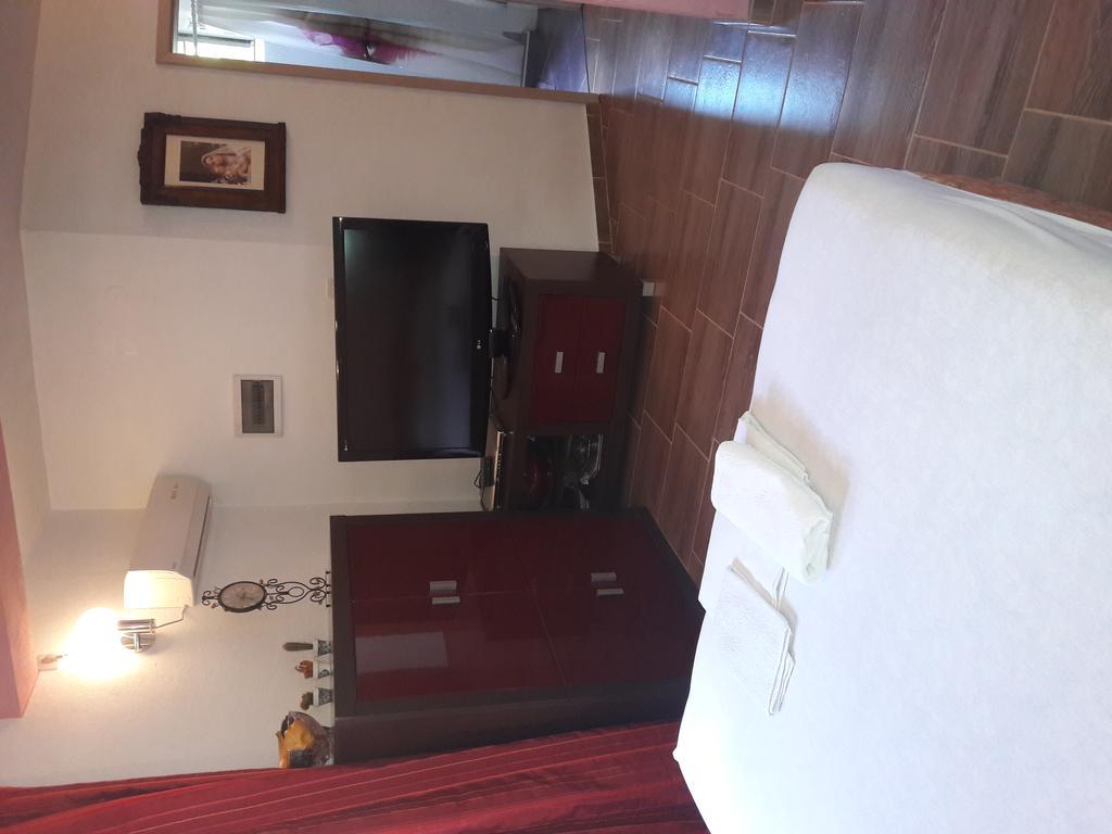 Apartments Mara Bela Karlobag Dış mekan fotoğraf